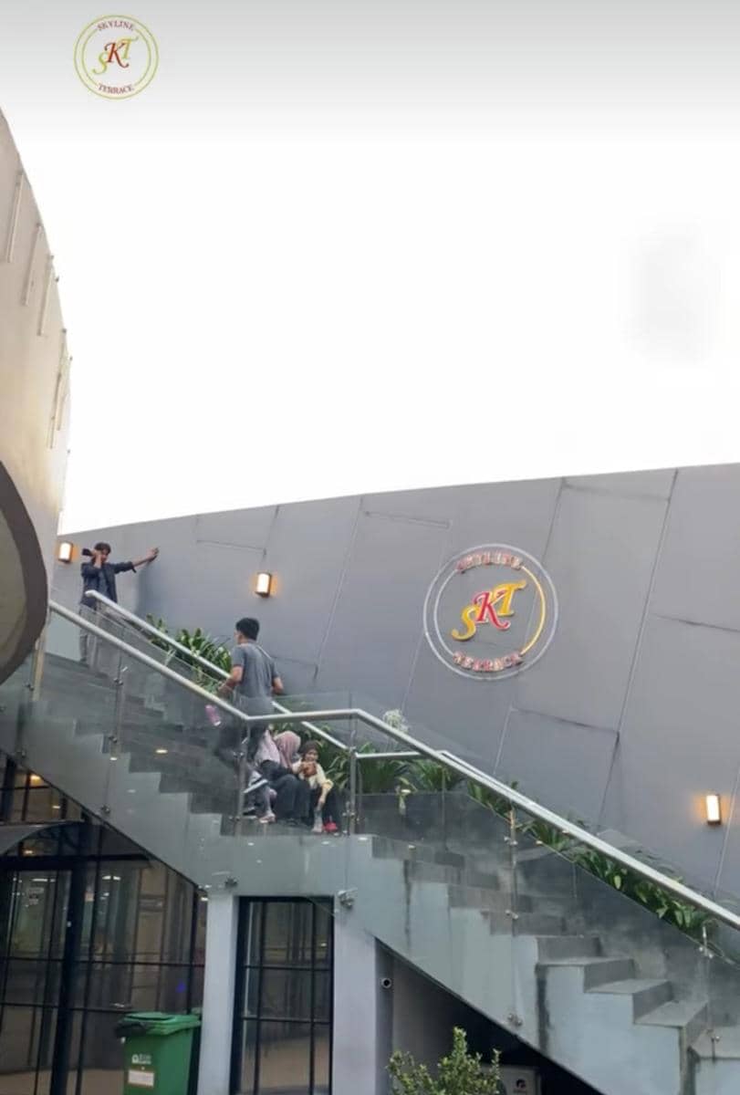 Potret Skyline Terrace 