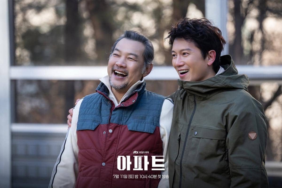 Arti Penting Park Yong Man bagi Park Hae Kang di The Apartment Job
