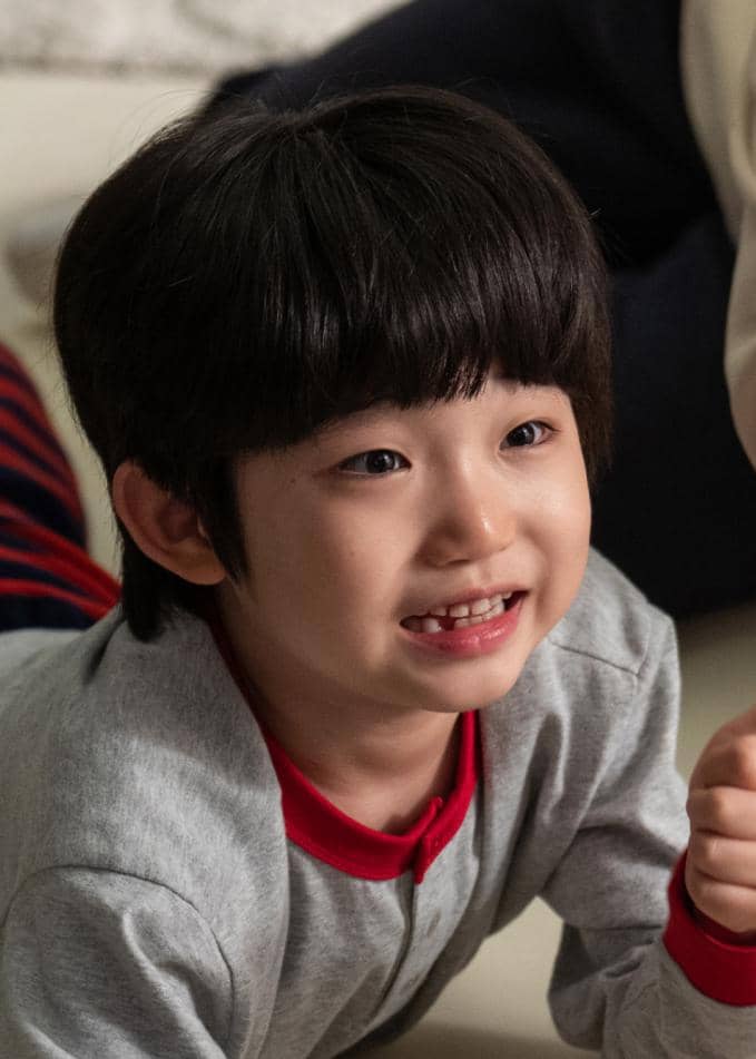 Kim Han Gyeol di The Apartment Job