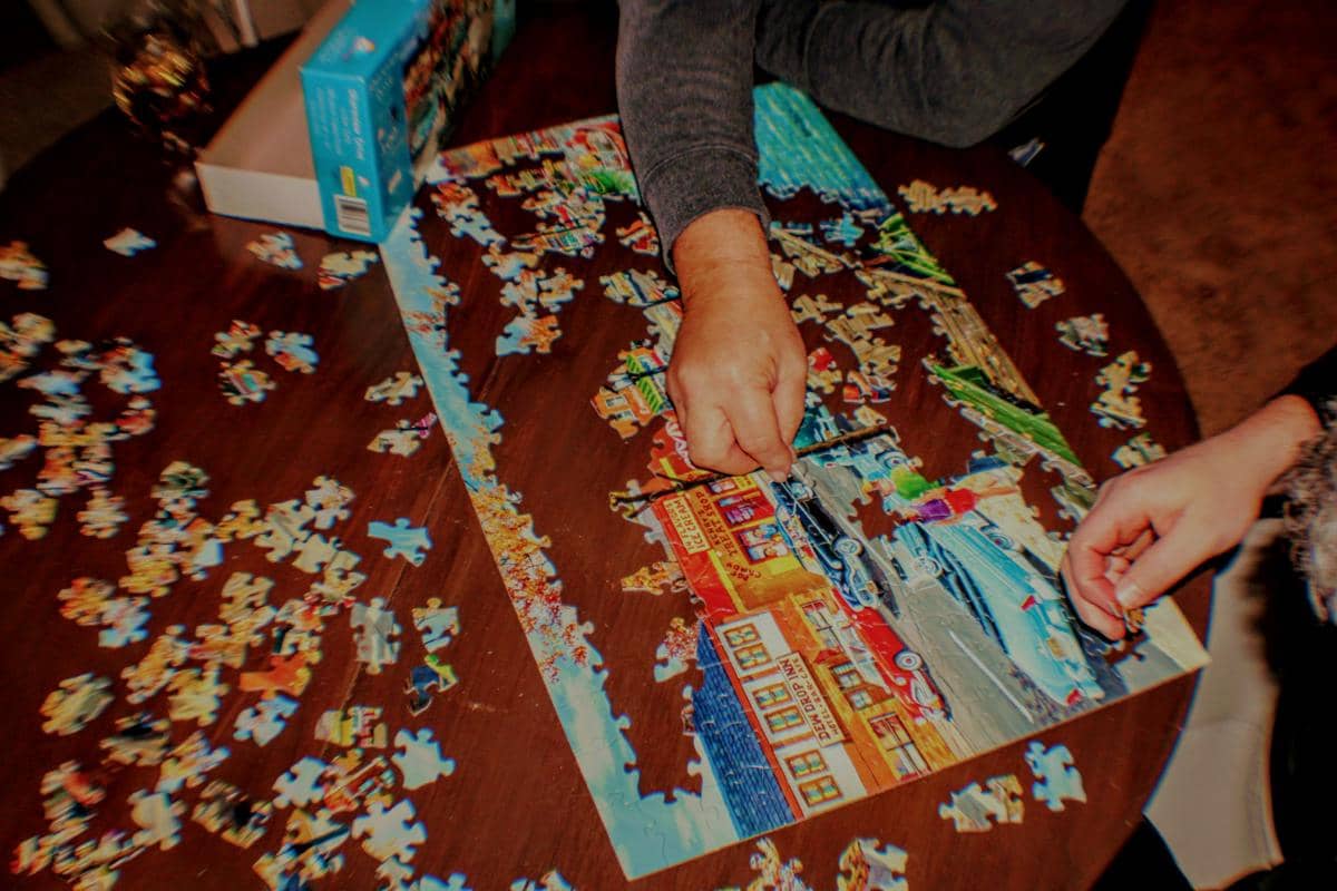 Bukan Sekadar Permainan, Ini Alasan Puzzle Digemari Orang Dewasa