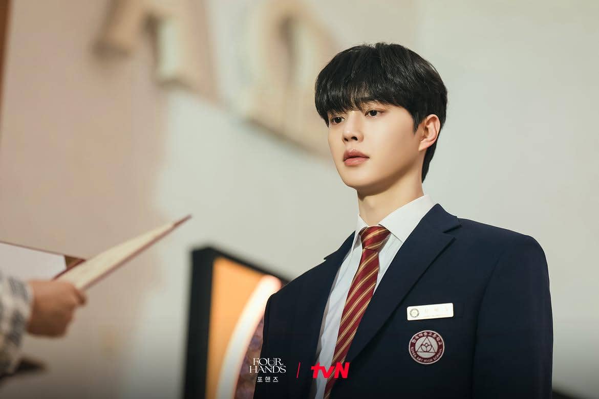 Song Kang di drakor Four Hands, Two Sonatas