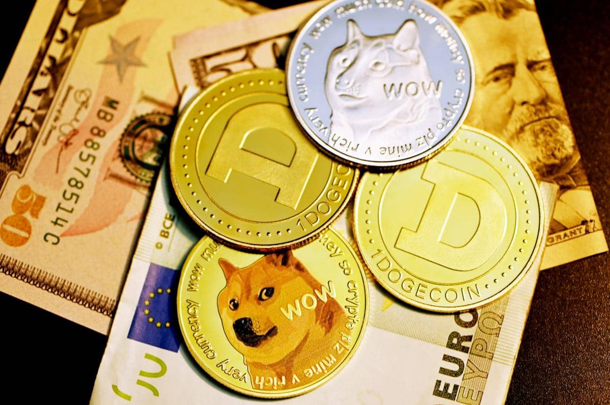 Apa Itu Memecoin? Kenali Cara Kerja, Risiko, dan Peluangnya