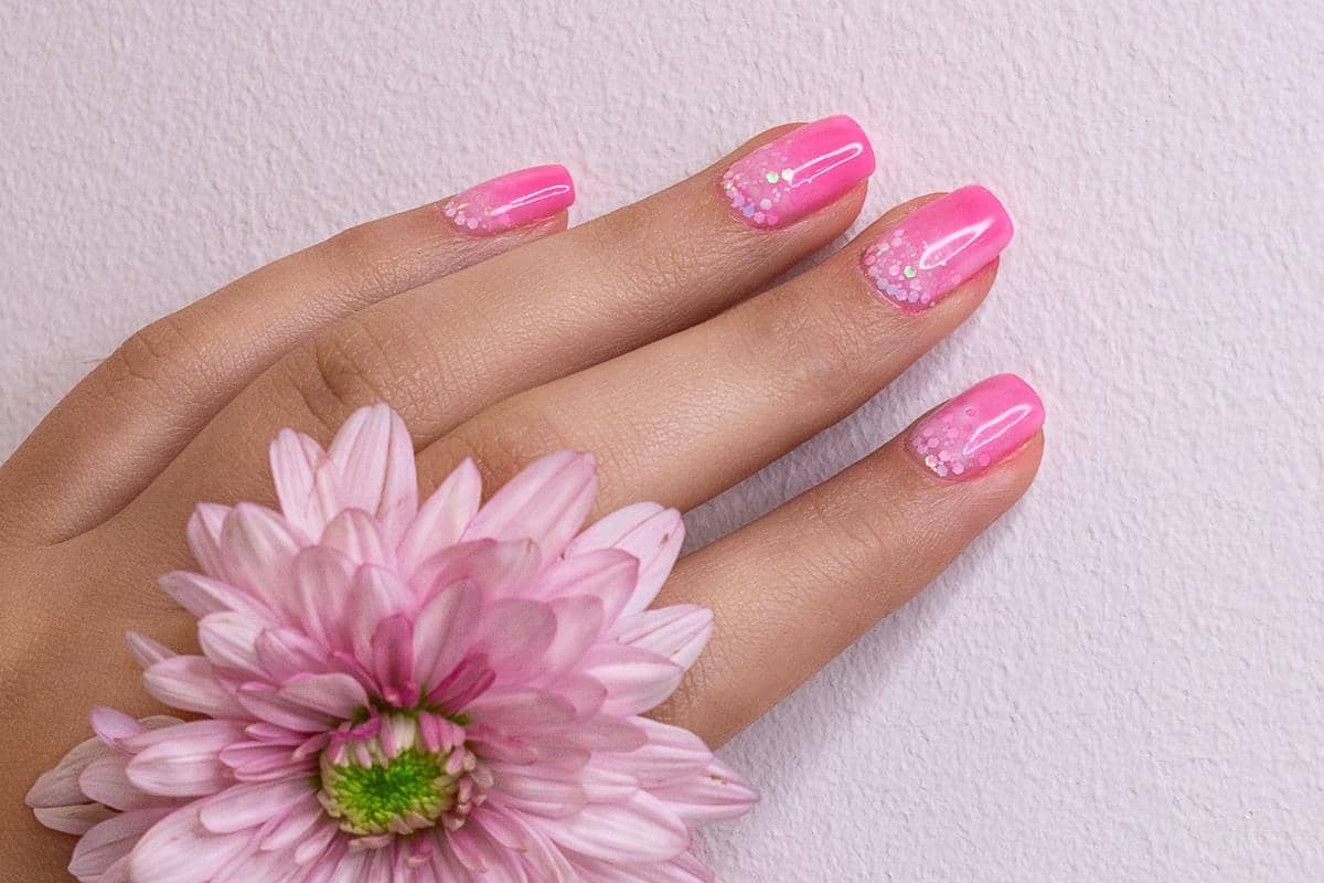 Benarkah Gel Polish Bisa Merusak Kuku? Begini Penjelasan Ahli