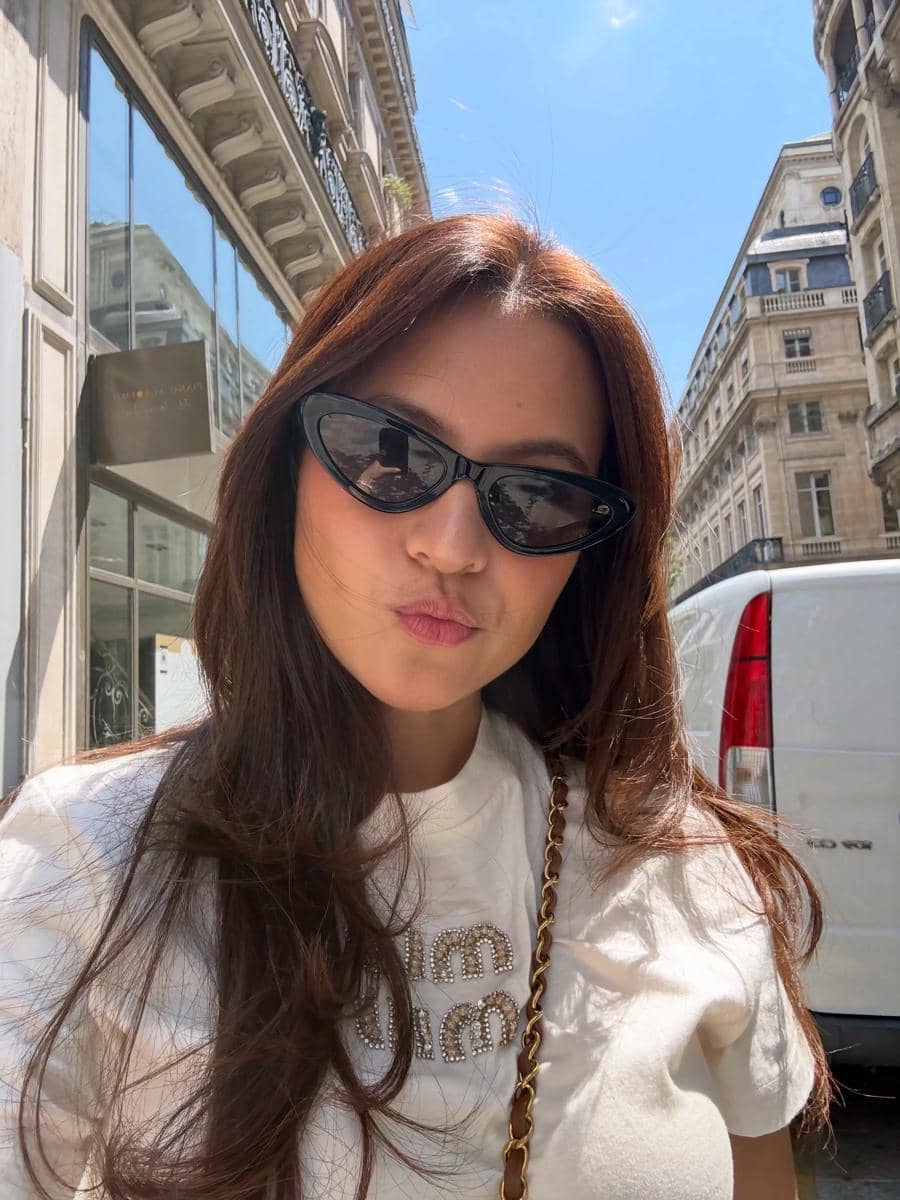 Marsha Aruan jalan-jalan di Kota Paris saat musim panas