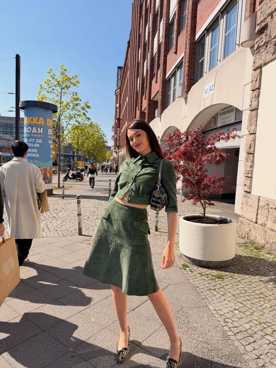Ide OOTD ala Sienna Spiro