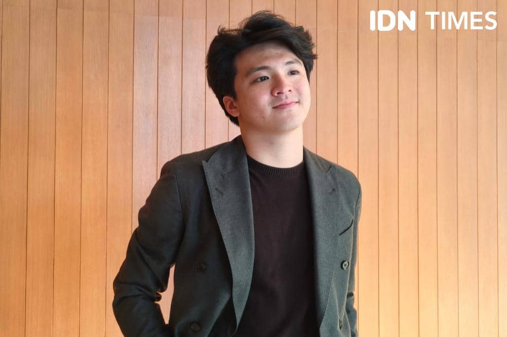 Potret Jordan Susanto dijumpai usai listening session album Million Different Reasons, Rabu (15/7/2026) (IDN Times/Juan Dwi)