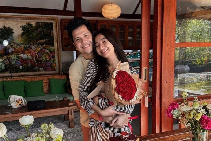 7 Potret Ulang Tahun ke-31 Glenca Chysara, Mesra Ditemani Rendi Jhon