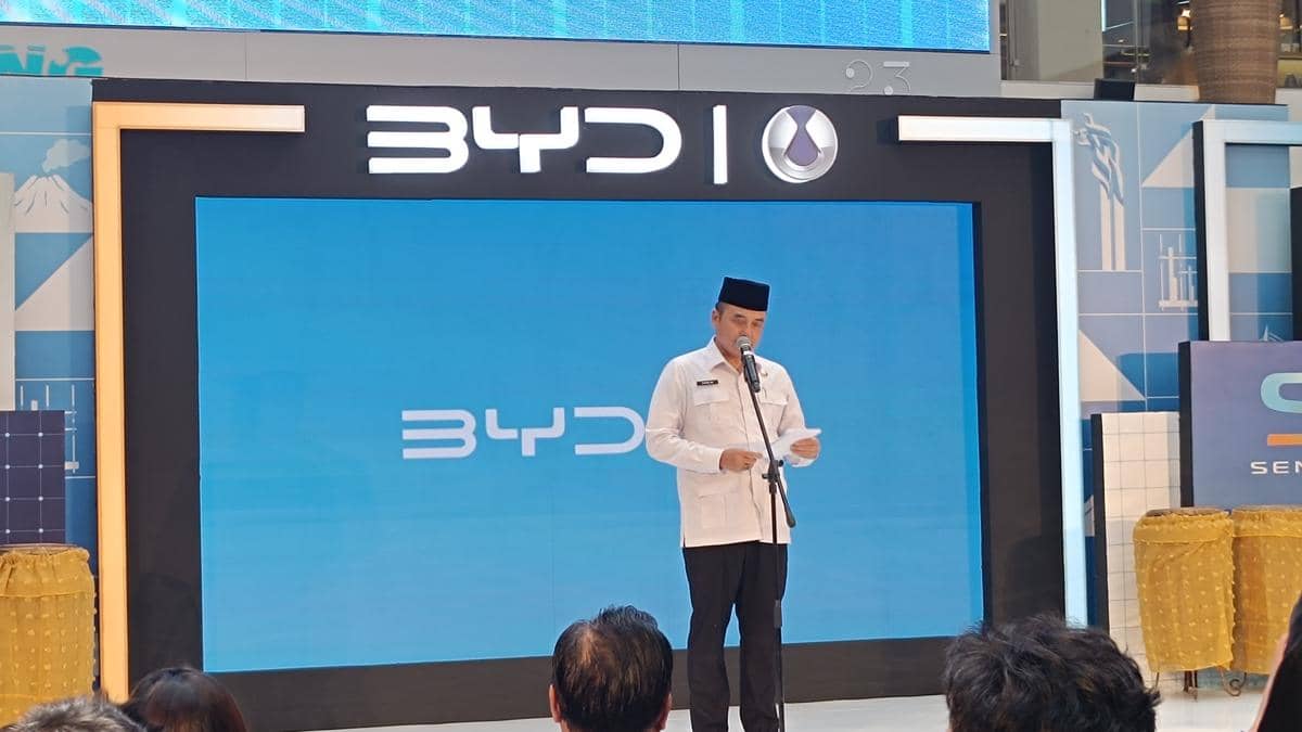 Wawalkot Erwin Dorong Mobil Bertekonologi Banyak Dipakai di Bandung