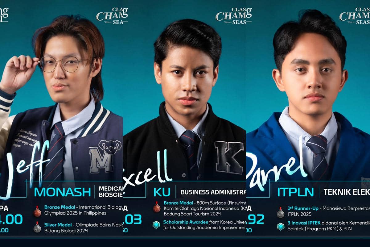 Tiga peserta Clash of Champions lulusan SMA negeri mengenakan jaket almamater dan dasi dengan latar belakang biru.