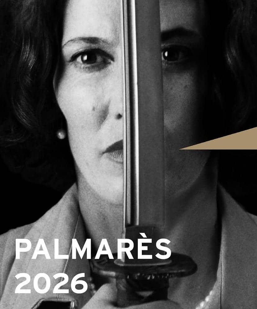 Poster hitam putih dengan wajah seorang perempuan dibelah oleh pedang tegak di tengah, bertuliskan Palmarès 2026 di bagian bawah.