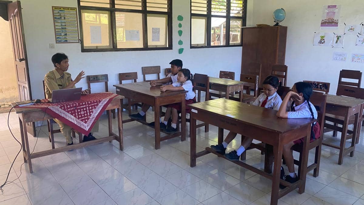 Kisah SD Minim Siswa di Karangasem, Guru Lebih Banyak dari Murid
