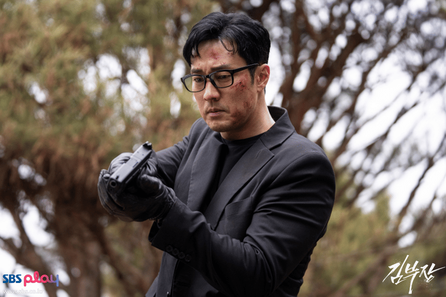 So Ji Sub di drama Agent Kim Reactivated