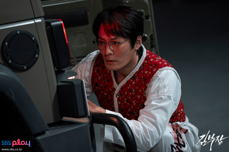 Choi Dae Hoon di drama Agent Kim Reactivated