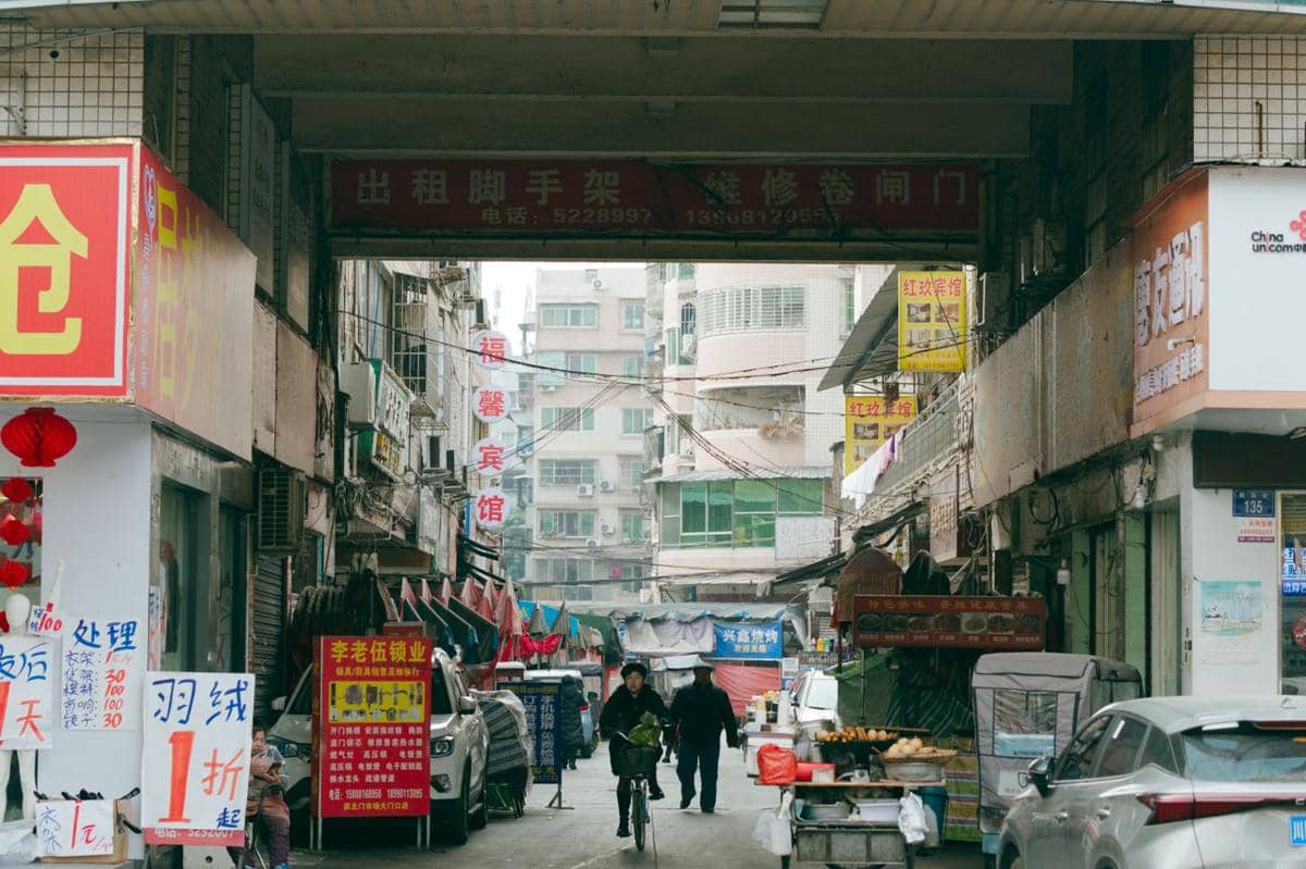 ilustrasi street market di China, pasar