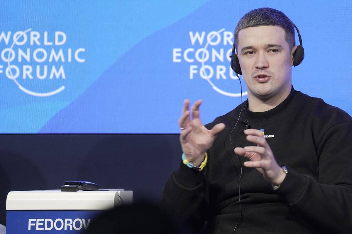 Baru Menjabat 7 Bulan, Menhan Ukraina Tiba-tiba Dipecat Zelenskyy