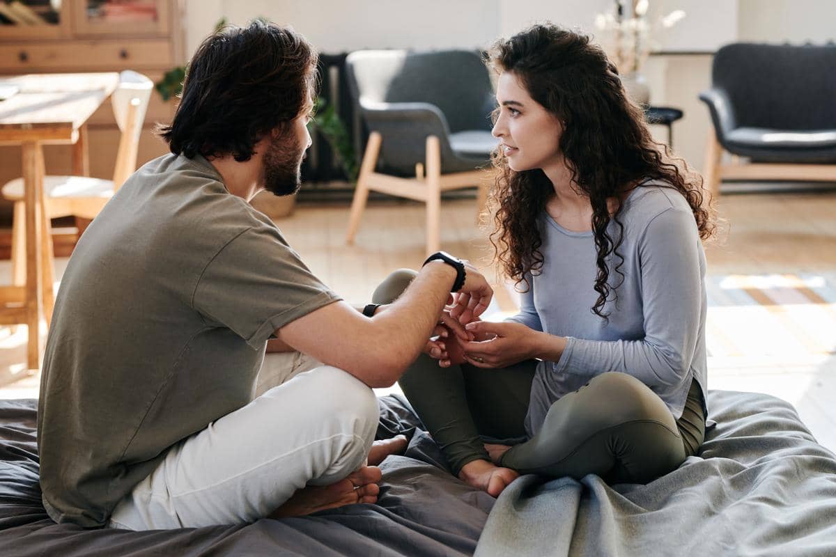 [QUIZ] Kamu Tipe Pasangan yang Clingy Abis atau Secure kalau Ditinggal?