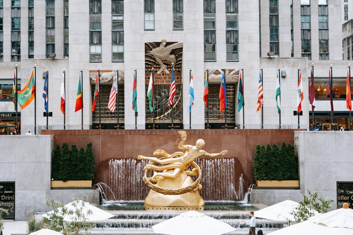 ilustrasi Rockefeller Center 