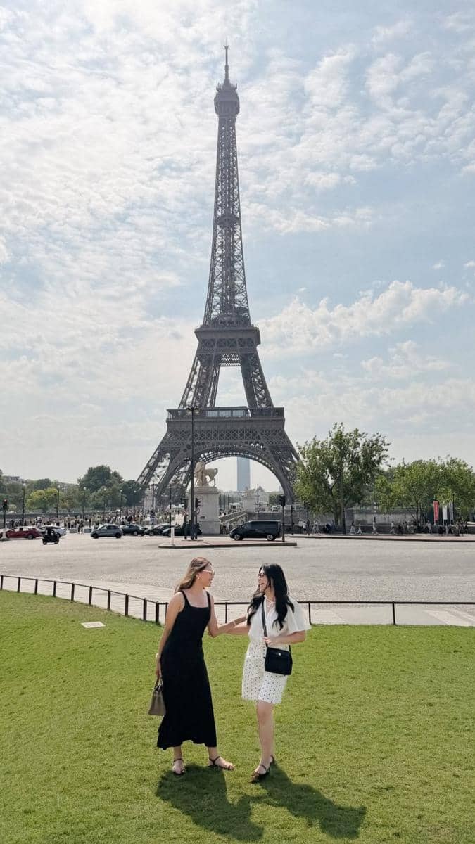 Yunita Siregar jalan-jalan di Kota Paris