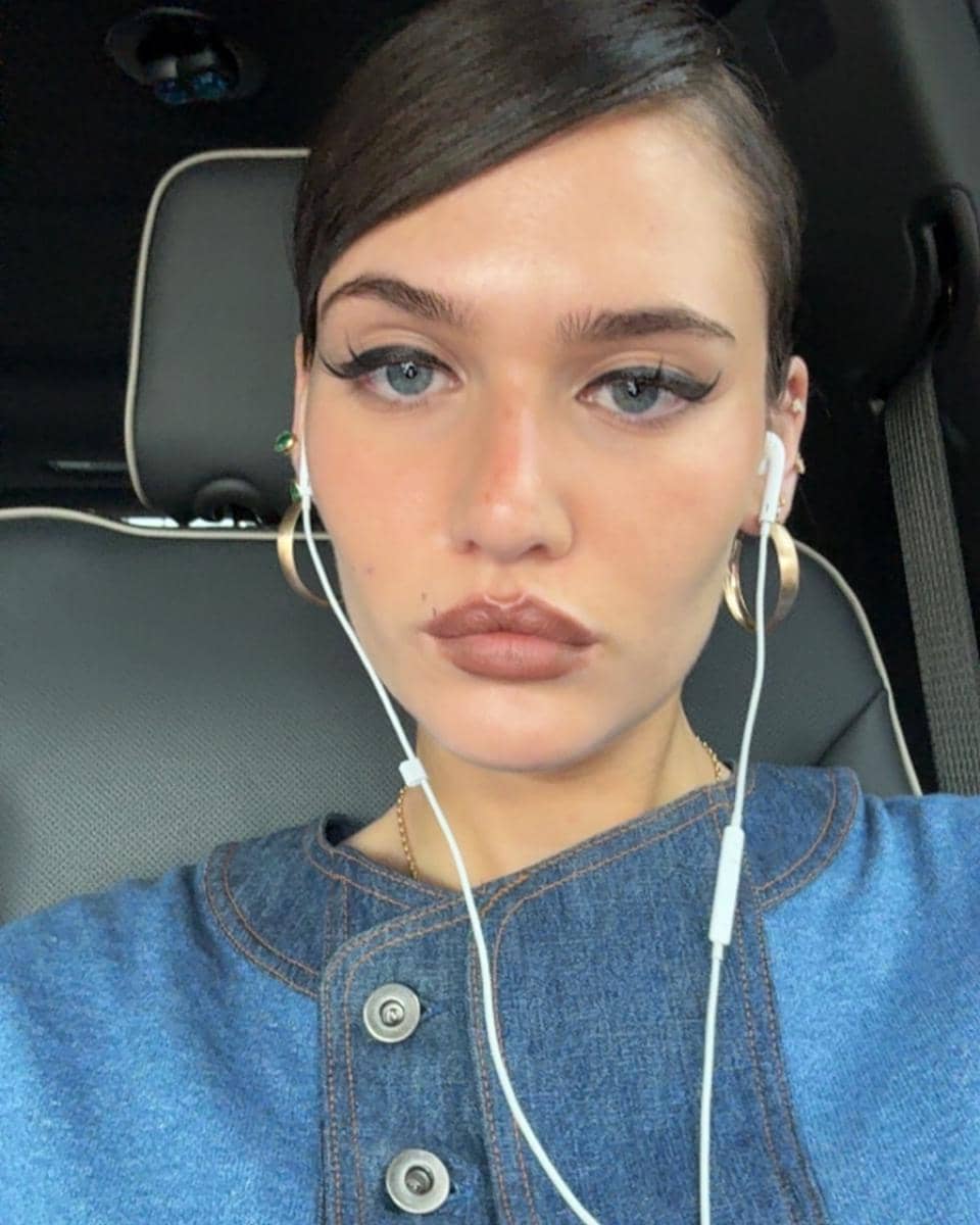 Inspirasi makeup ala Sienna Spiro