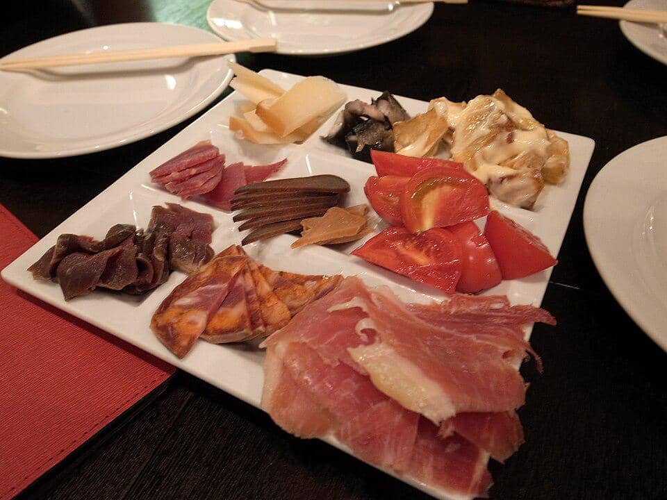 ilustrasi isi tapas