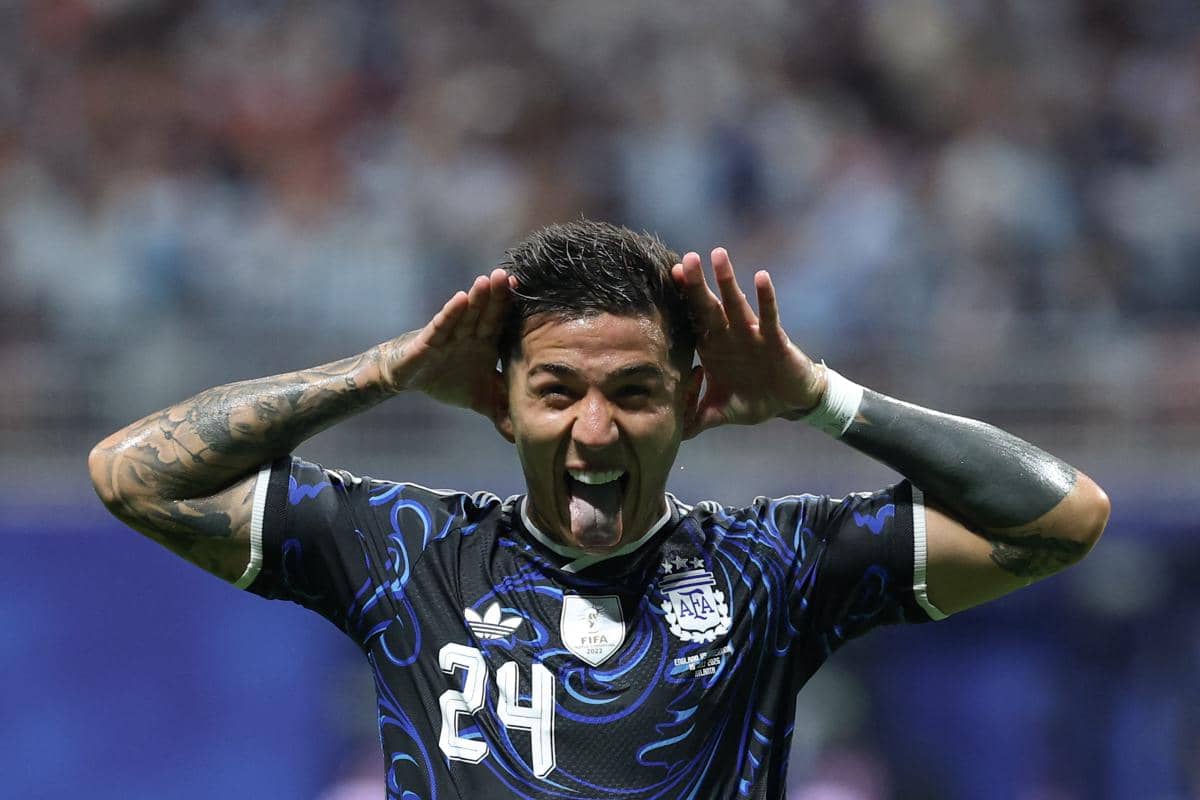 Enzo Fernandez Jebol Gawang Inggris, Laga Imbang 1-1