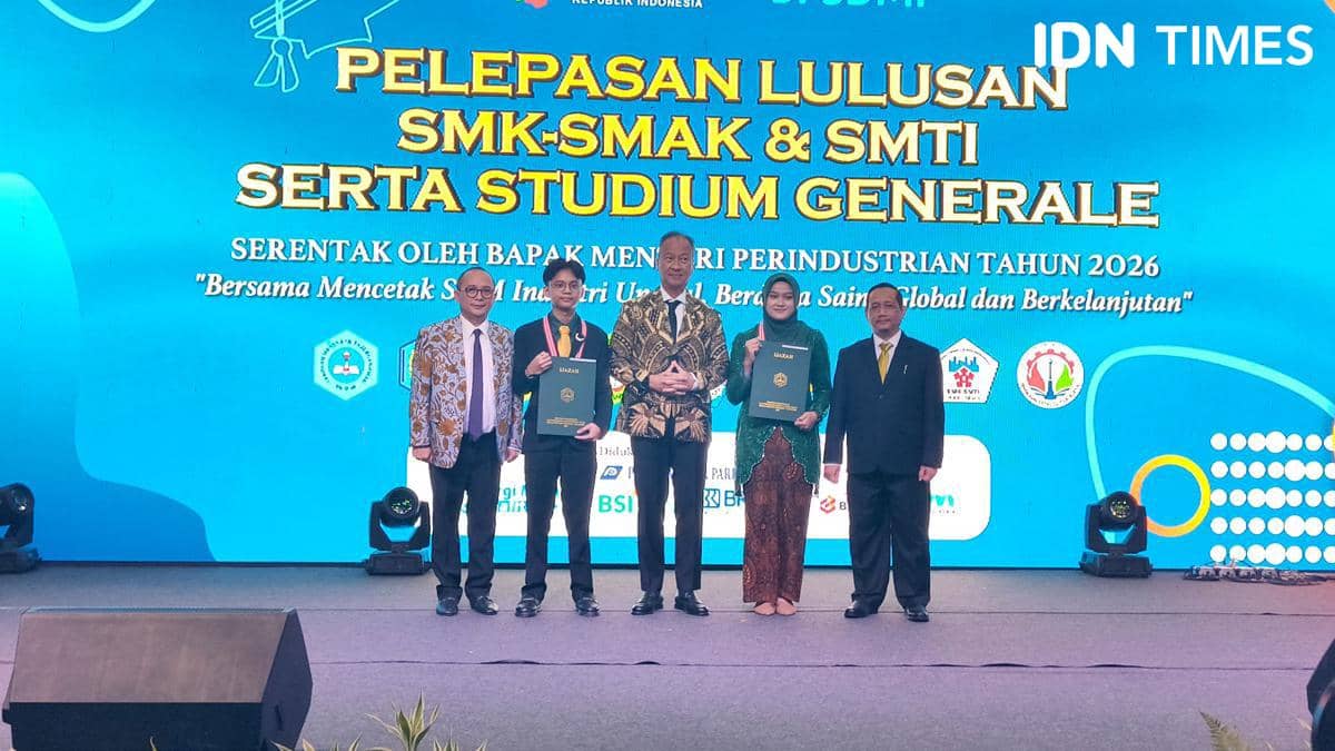 Menteri Perindustrian Luluskan 2.361 Siswa SMK-SMAK dan SMTI Indonesia