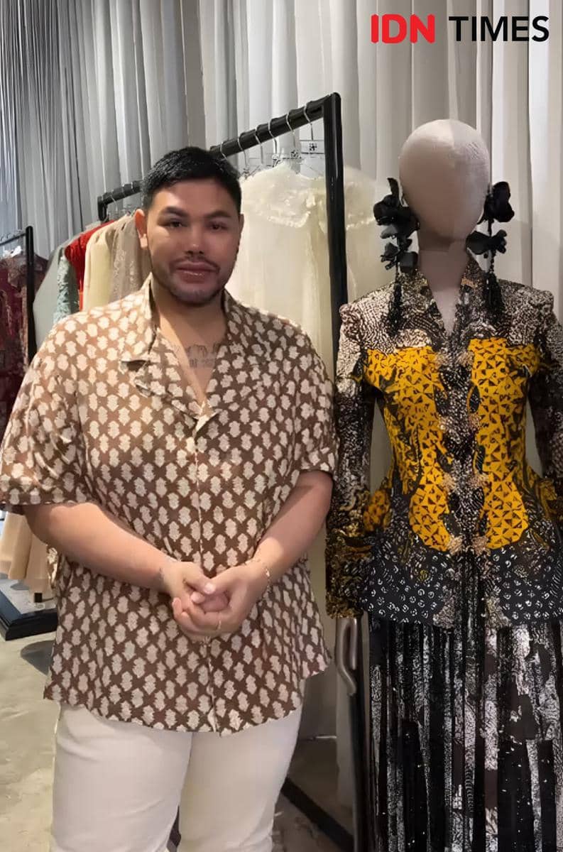 Exclusive interview Ivan Gunawan bersama IDN Times pada kamis (16/7/2026) di Ivan Gunawan Boutique, Kemang, Jakarta Selatan