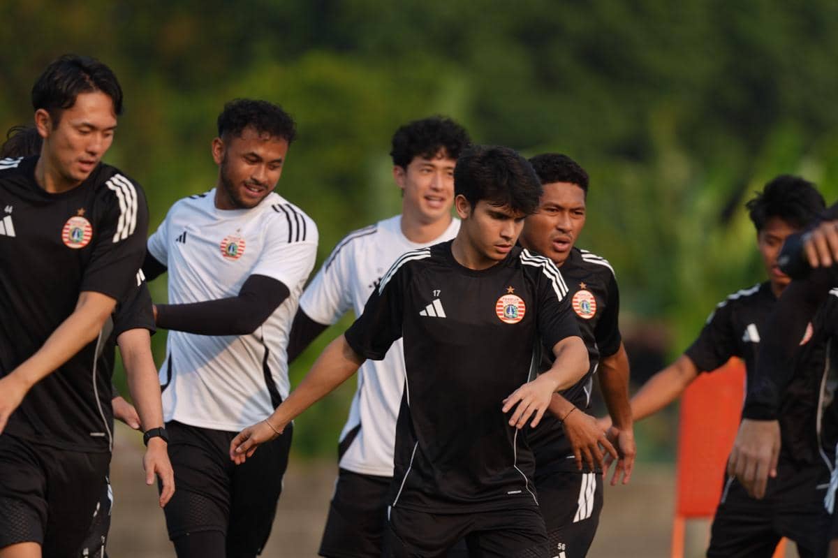 Sesi latihan perdana Persija bersama Shin Tae Yong.