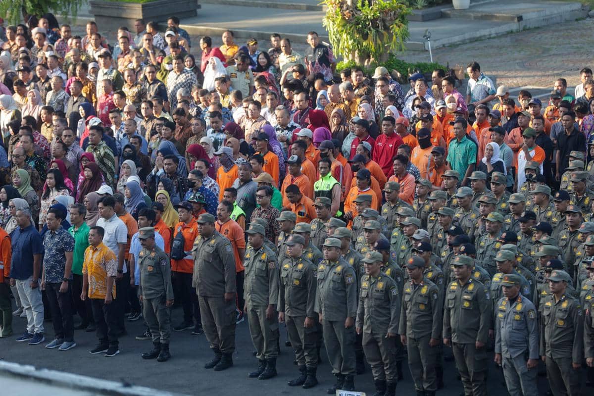 Eri Geram, Semua Pejabat Surabaya Dikumpulkan