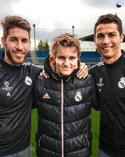 potret Ødegaard bareng Christiano Ronaldo
