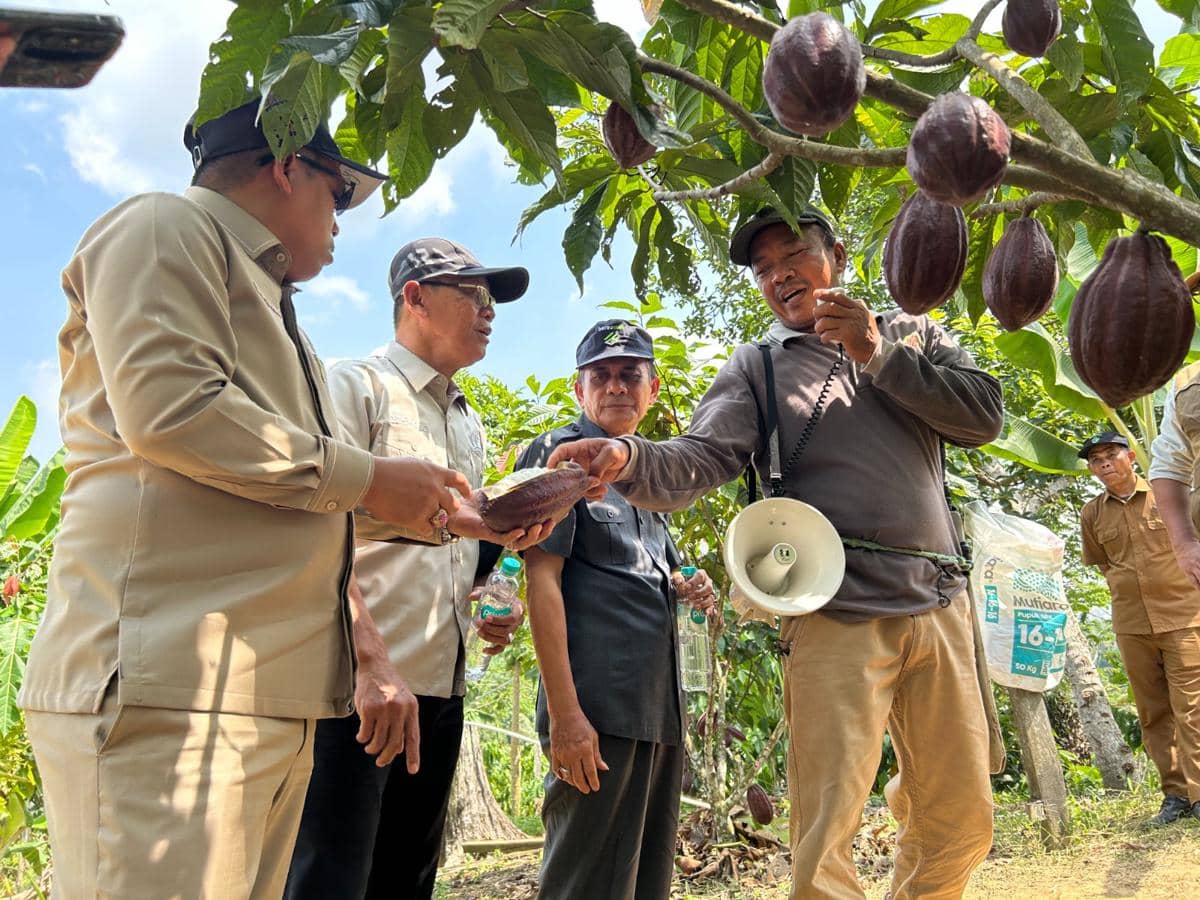 Tinjau Program Berau Coal, DPRD Nilai Ribuan Petani Nikmati Manfaat