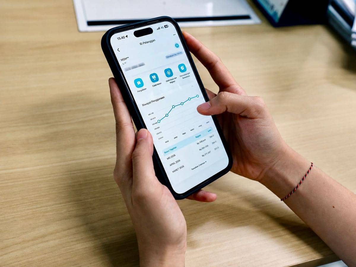 pln, token listrik, pelanggan listrik, listrik prabayar, pln mobile, petugas pln, meteran listrik