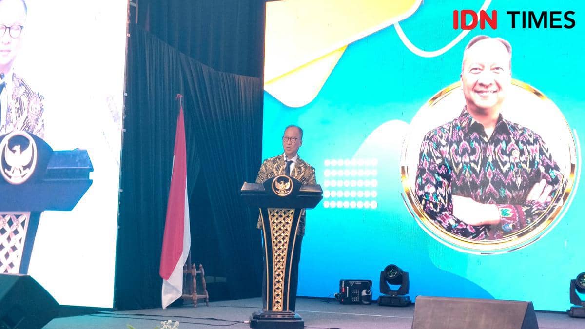 Menteri Perindustrian Luluskan 2.361 Siswa SMK-SMAK dan SMTI Indonesia