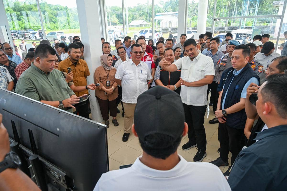 Gubsu tinjau Pelabuhan Roro Gusit 5.jpg.jpeg