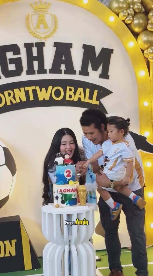 potret acara ulang tahun ke-2 Agham anak Via Vallen (instagram.com/viavallen)