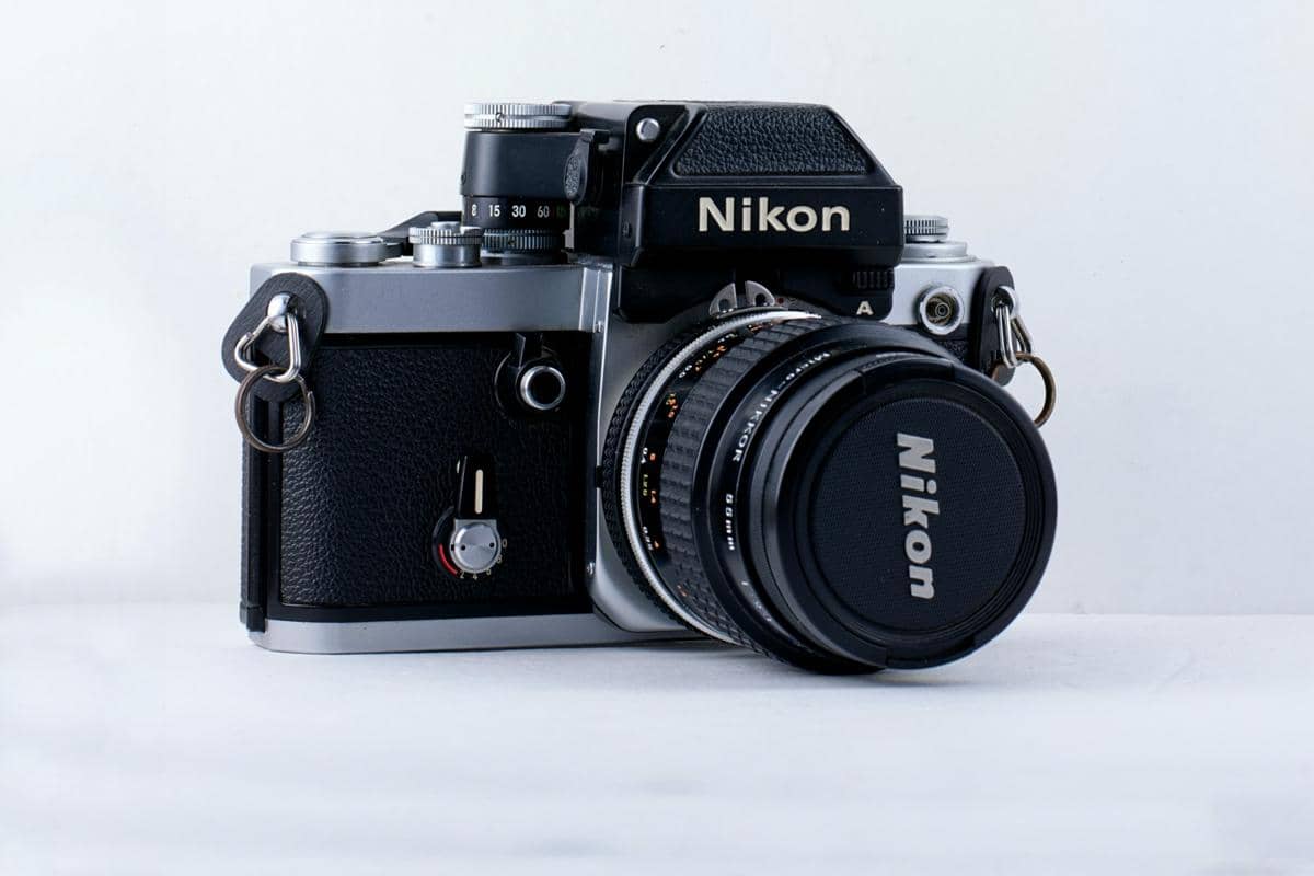 kamera SLR klasik Nikon