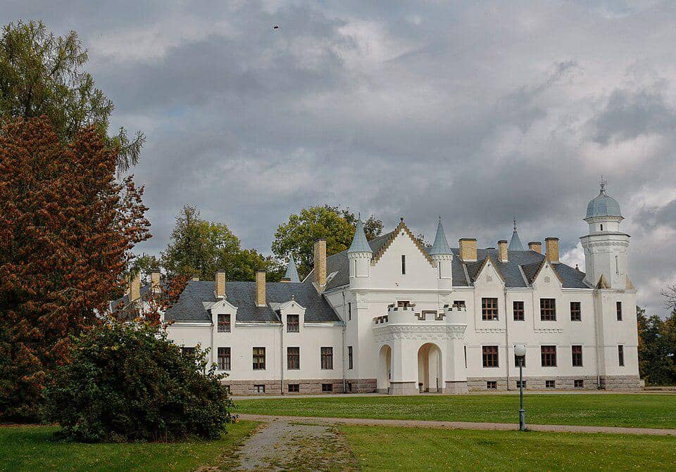 Kastil Alatskivi di Estonia