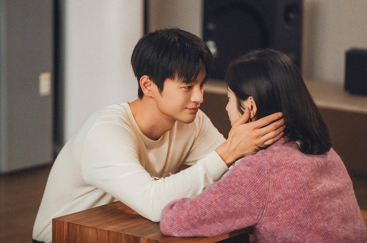 5 Prediksi Cinta Si Woo dan Ji Yoon di See You at Work Tomorrow