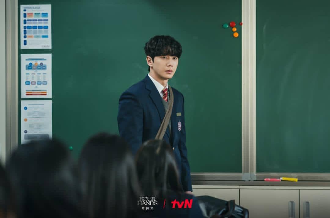 Lee Jun Young di drama Four Hands, Two Sonatas