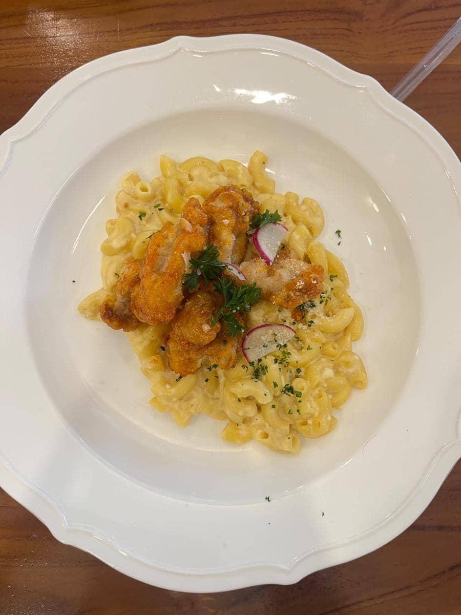 ilustrasi mac n cheese 