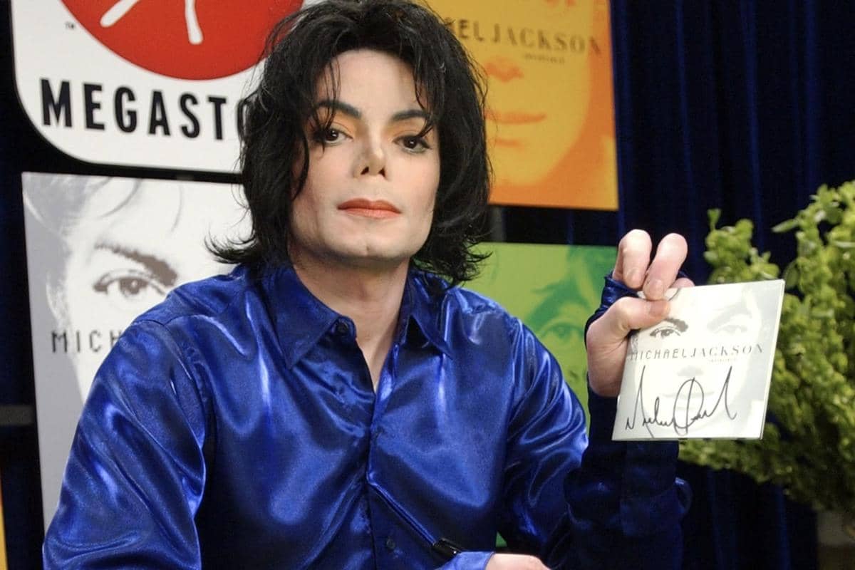 5 Lagu Kesukaan Michael Jackson yang Wajib Masuk Playlist