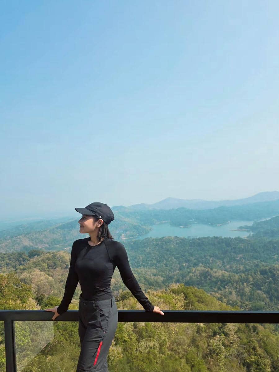 Prilly Latuconsina liburan