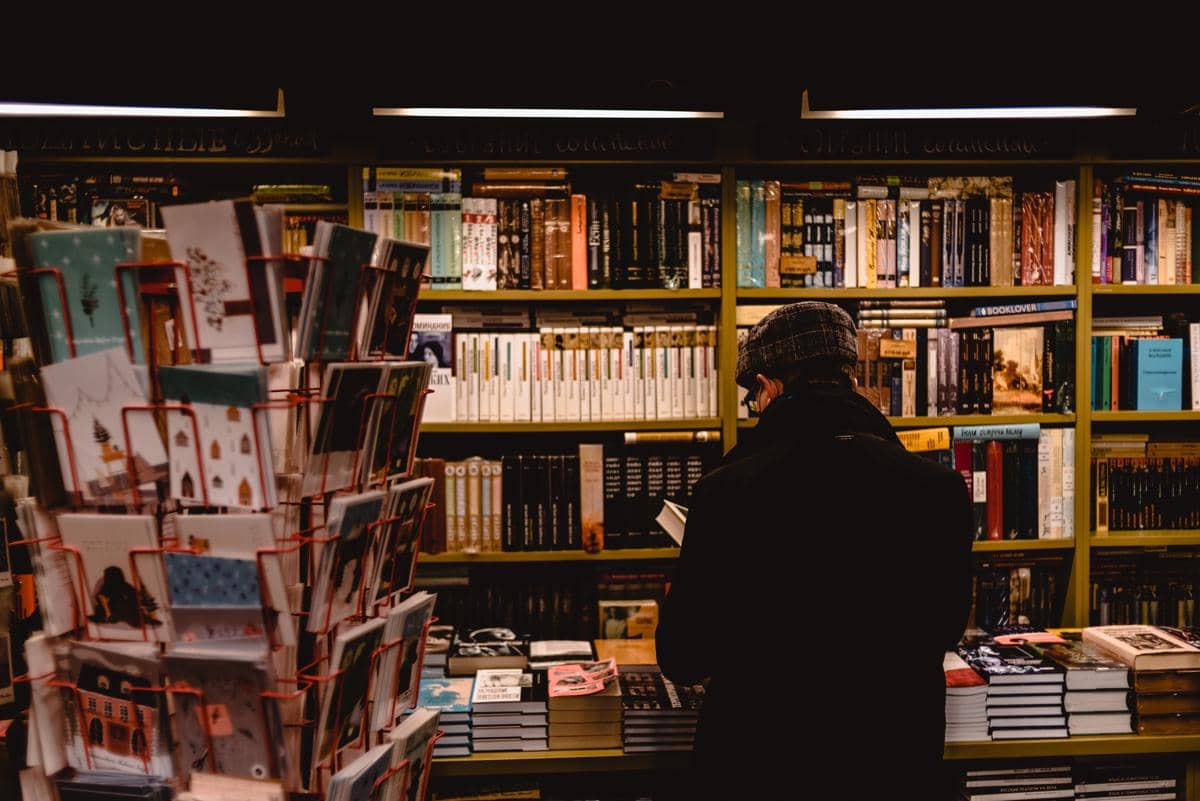 Toko Buku Kini Jadi Tempat Nongkrong Favorit Urban, Kok Bisa?