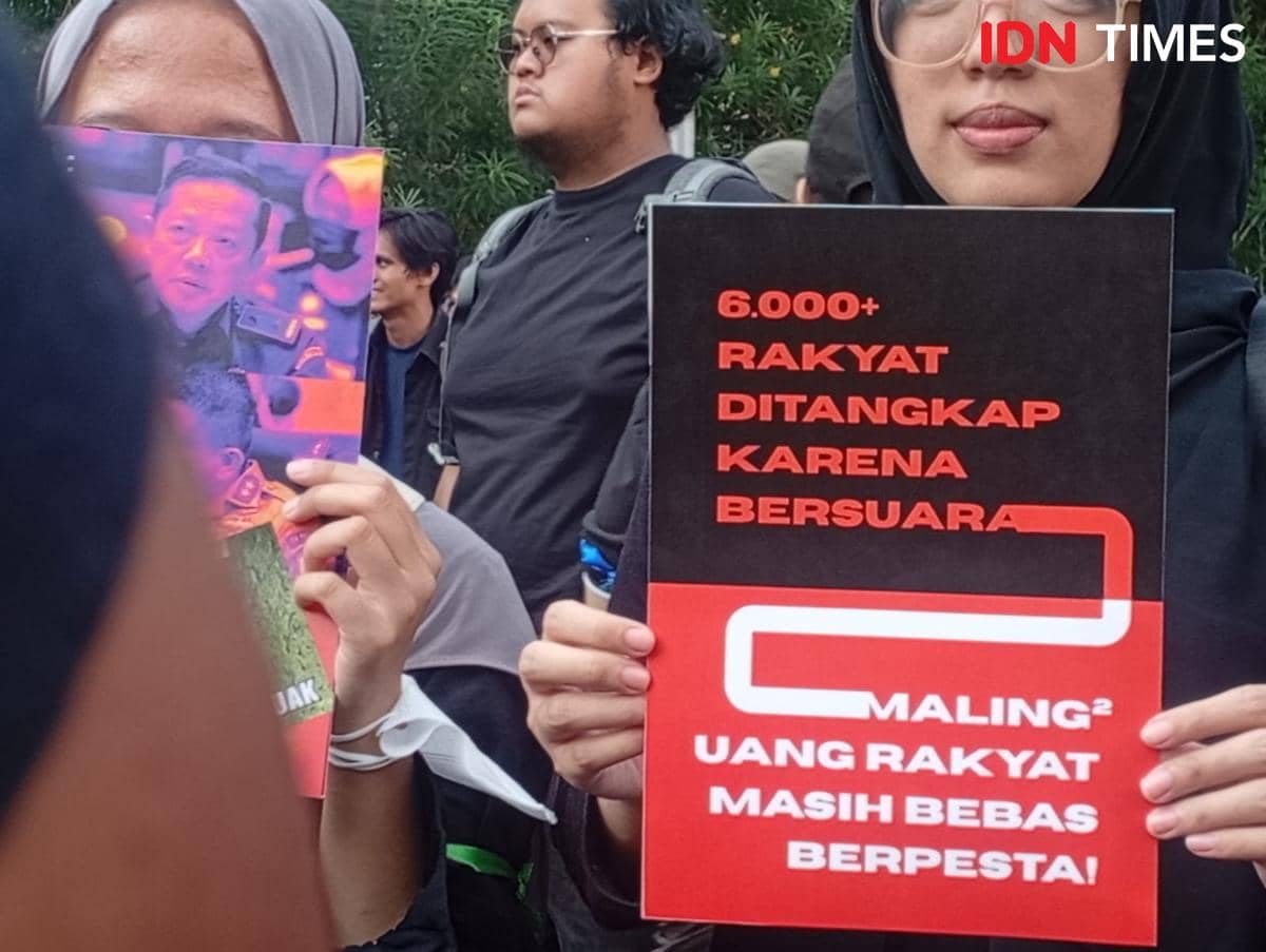 Mahasiswa Demo: Maling Uang Rakyat Masih Bebas Berpesta