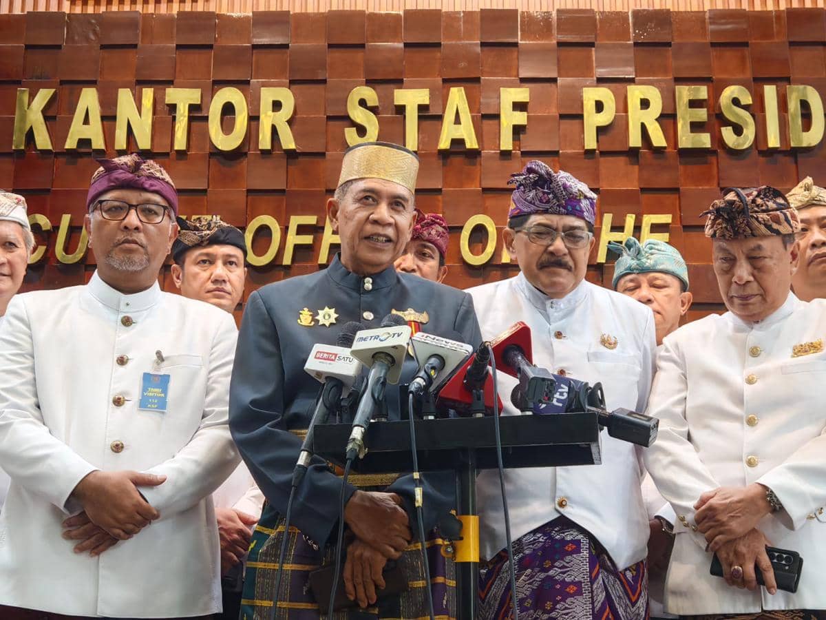 Raja dan Sultan Tagih Janji Prabowo Mau Bangun Bandara di Bali Utara (IDN Times/Ilman Nafi'an)