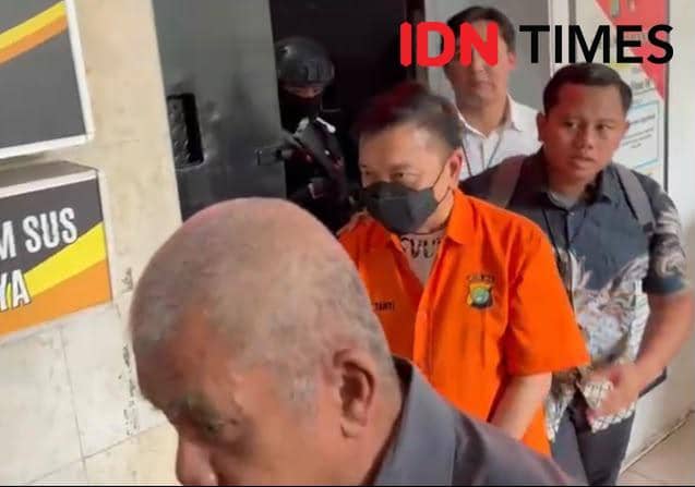 Posisi Febrie-Don Ritto: Tersangka Korupsi dan TPPU ASABRI, Saksi Dua Kasus Lain