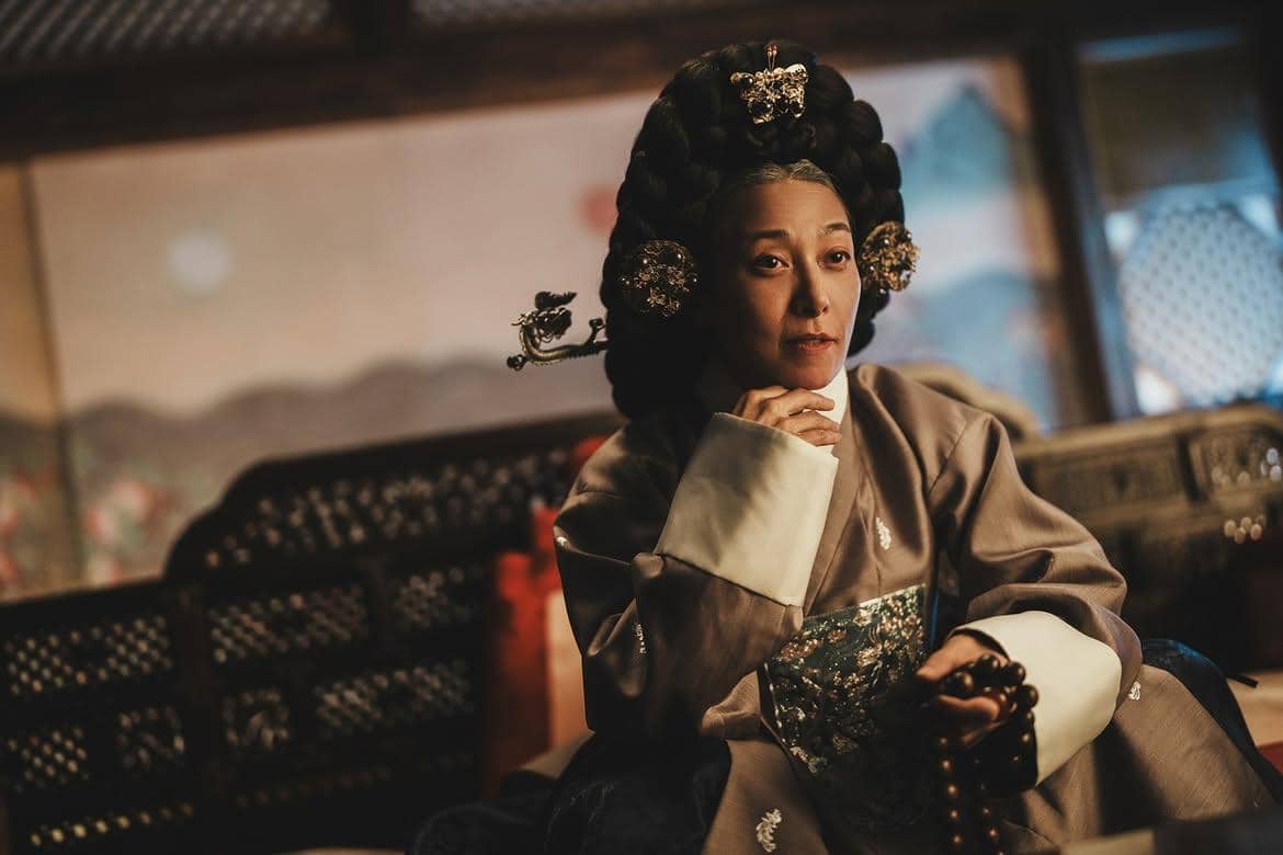 still cut drama Korea The East Palace