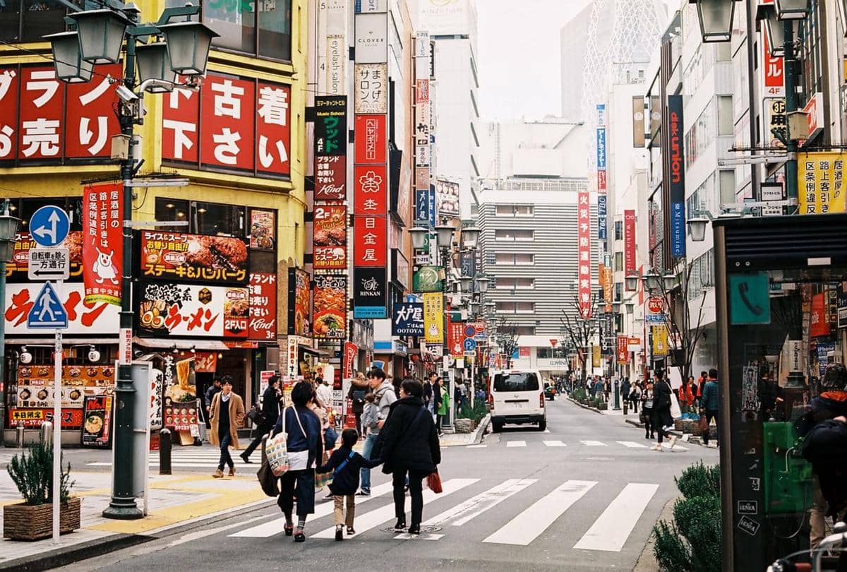 ilustrasi suasana Ginza