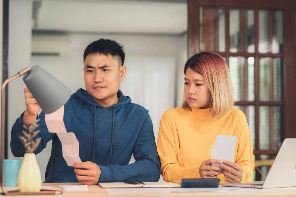 ilustrasi keuangan pasangan, finansial pasangan, pengeluaran