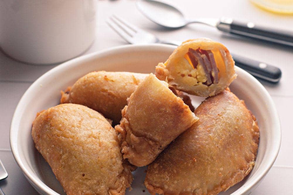 ilustrasi empanada de jamón y queso